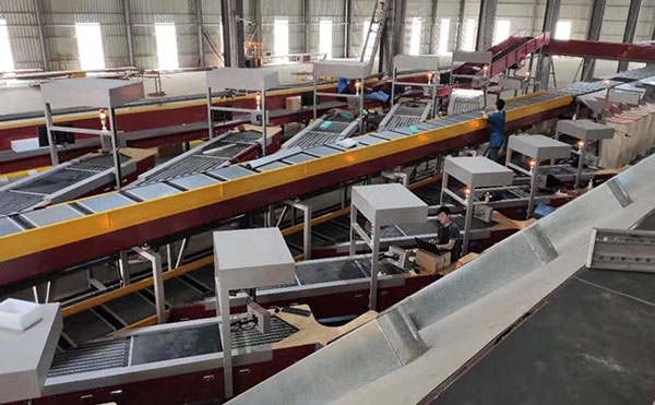 高臻快递包裹分拣机适配异形件小件,分拣准确率99.99%