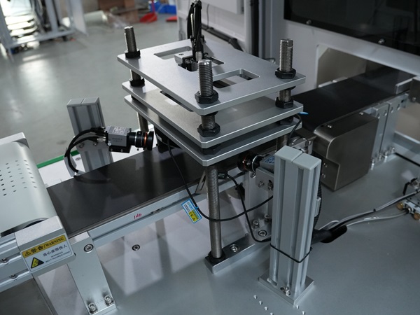 CCD视觉检测设备,外观视觉检测设备,外观视觉筛选机,高臻智能